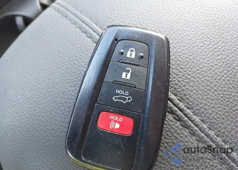 2021 Toyota Rav4 Hybrid Xse z USA, uszkodzony, nr VIN 2T3E6RFV2MW016147